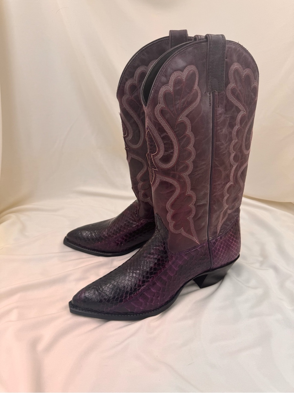 VINTAGE J. Chisholm Purple Genuine Snakeskin Cowboy Boots NWT Size 9